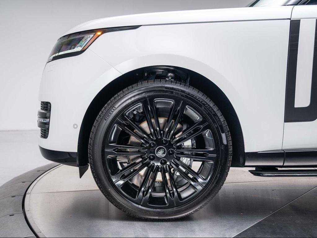 new 2025 Land Rover Range Rover car