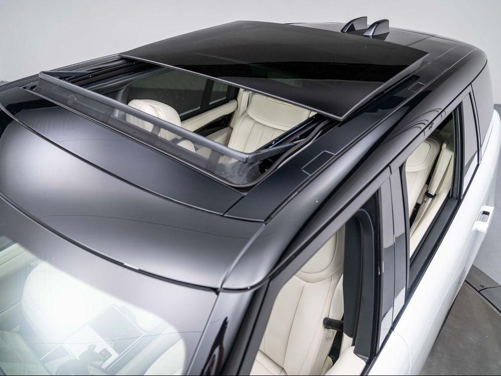new 2025 Land Rover Range Rover car