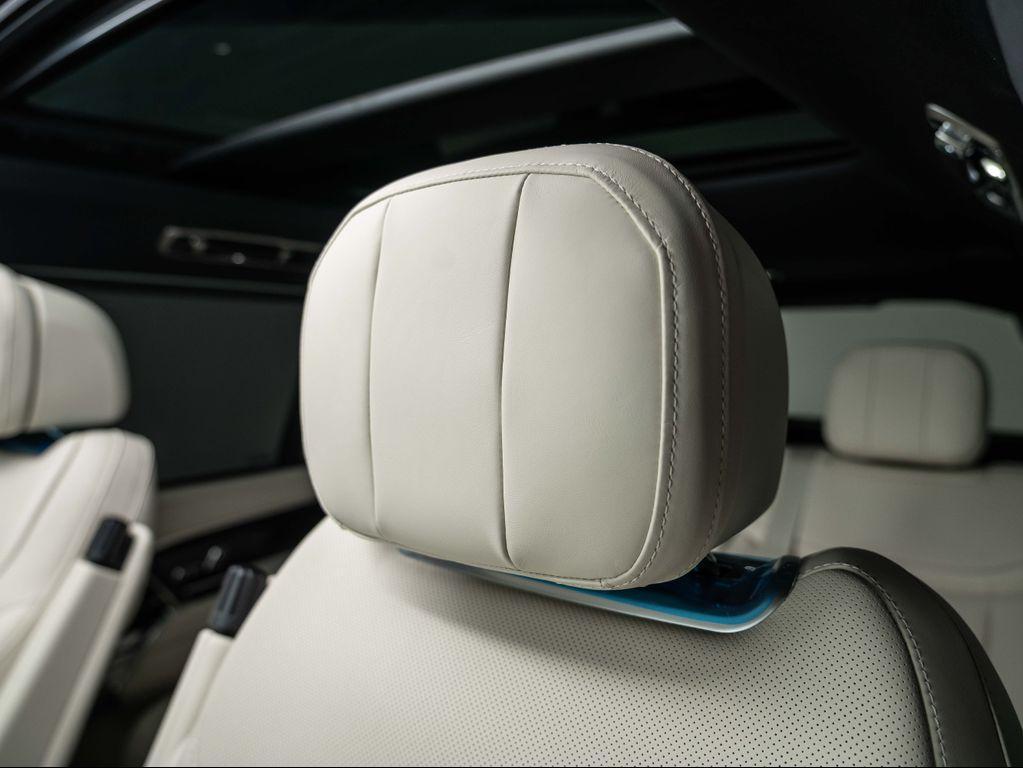 new 2025 Land Rover Range Rover car