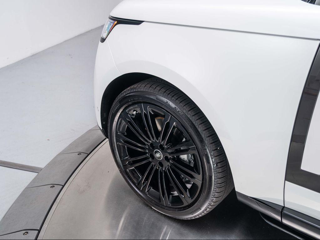 new 2025 Land Rover Range Rover car