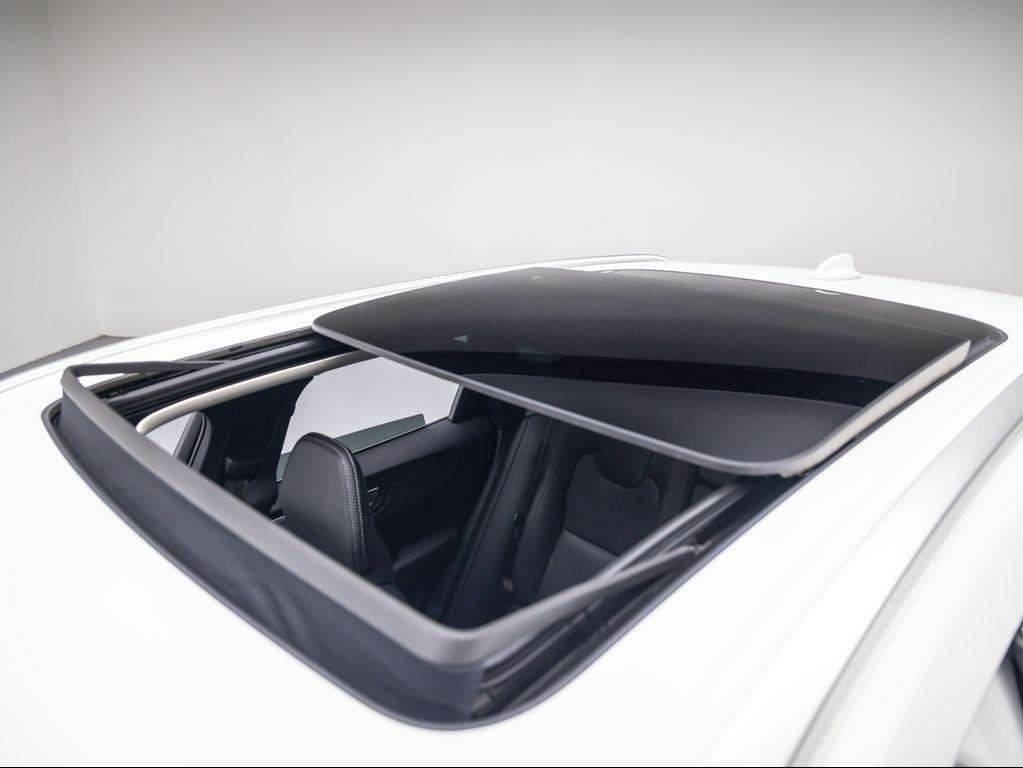 used 2021 Volvo XC60 Recharge Plug-In Hybrid car, priced at $34,432