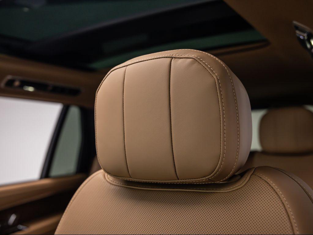 new 2025 Land Rover Range Rover car