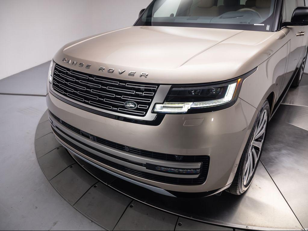 new 2025 Land Rover Range Rover car