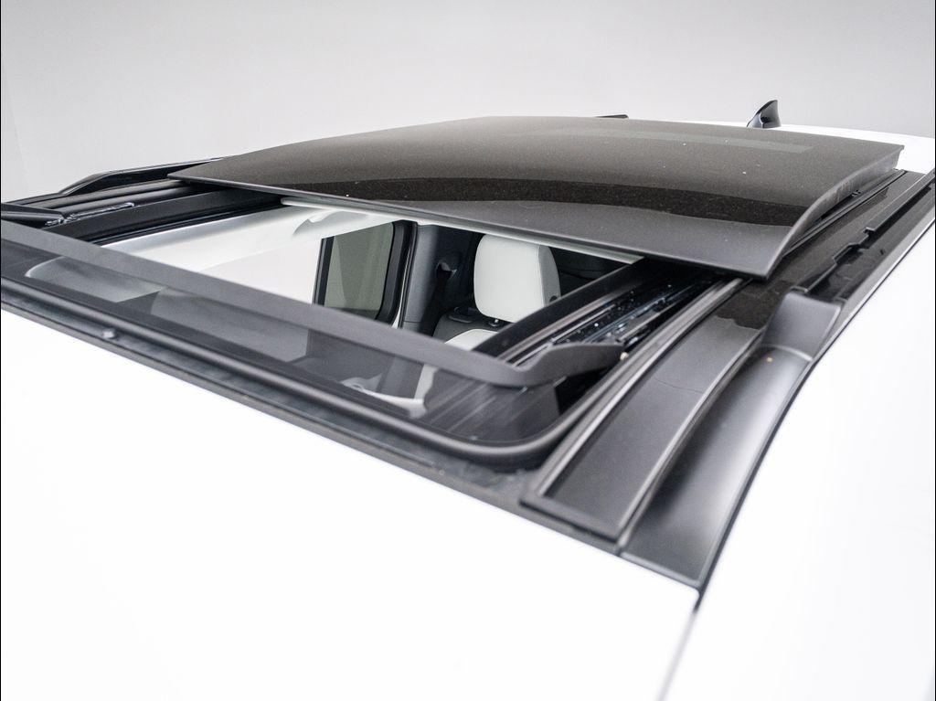 new 2025 Land Rover Defender car