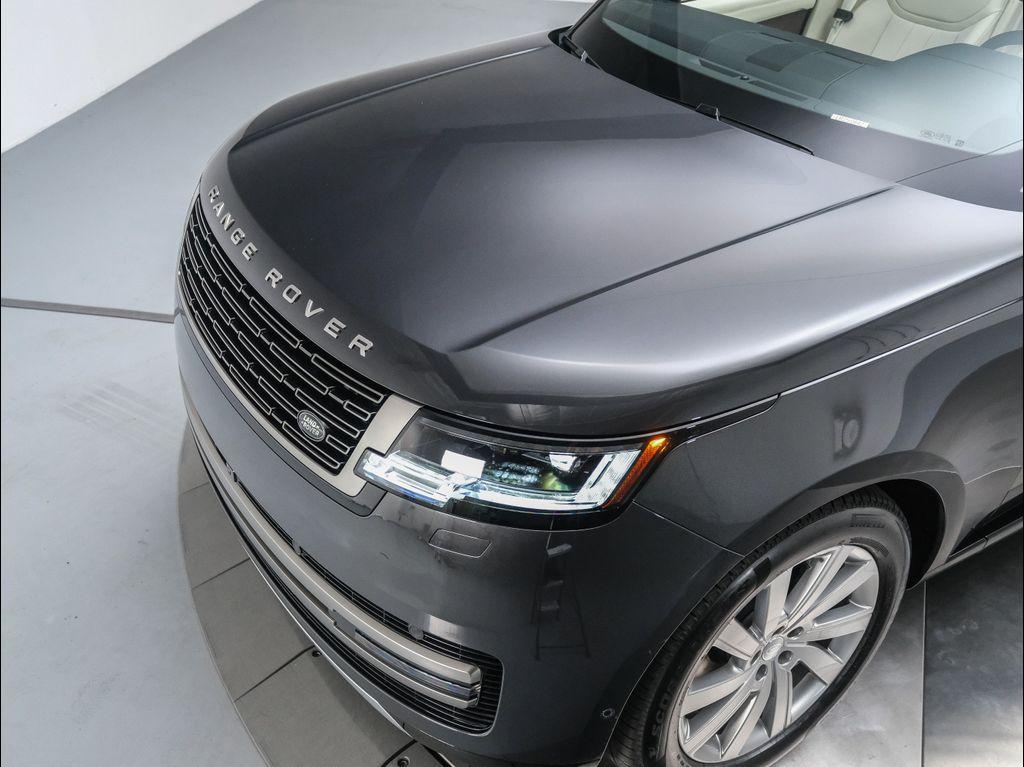 new 2025 Land Rover Range Rover car