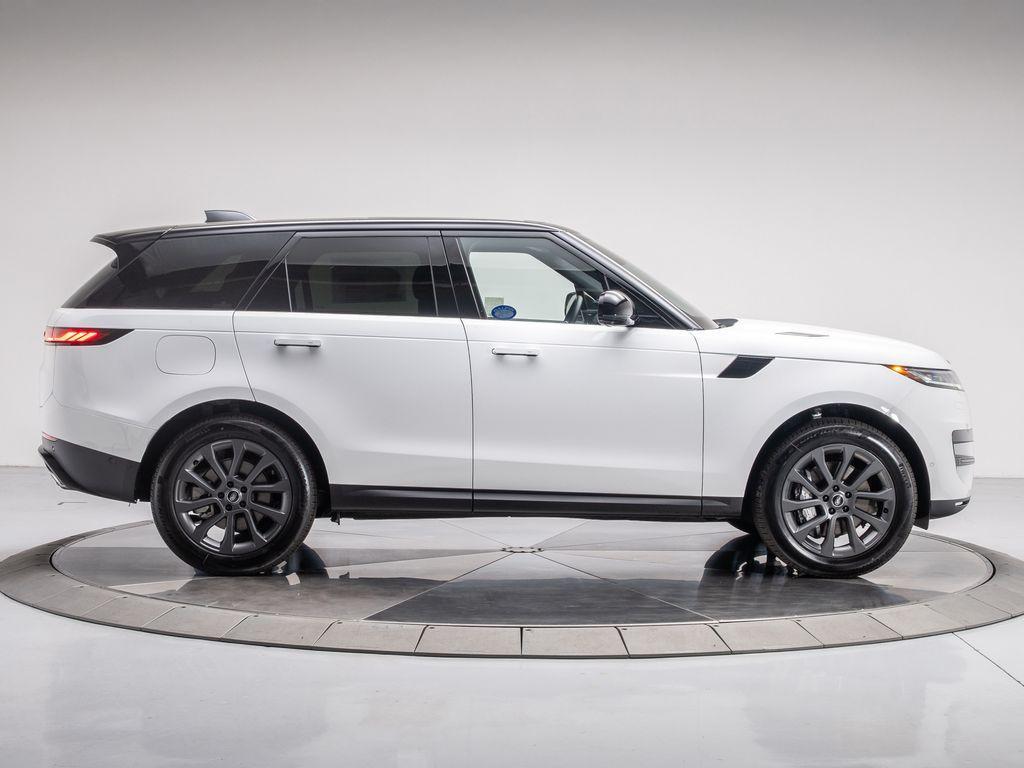 new 2025 Land Rover Range Rover Sport car