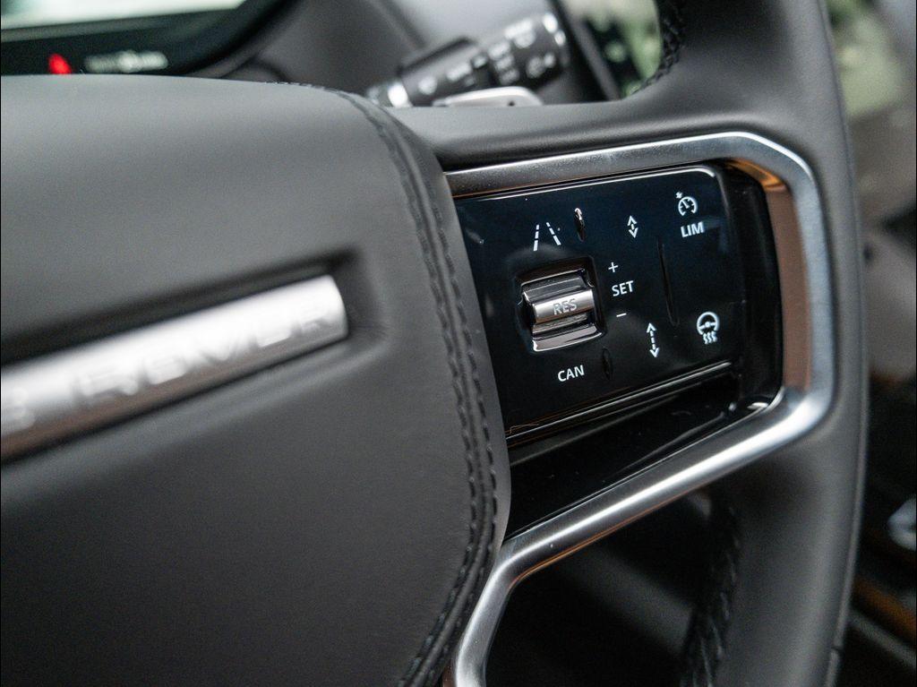 new 2025 Land Rover Range Rover Sport car