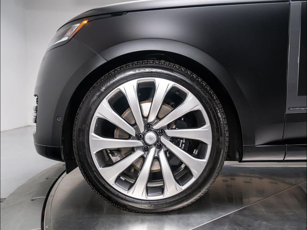 new 2025 Land Rover Range Rover car