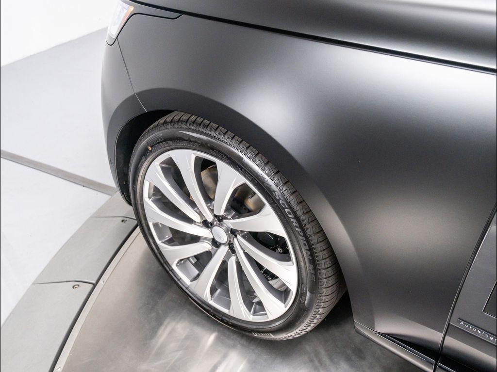 new 2025 Land Rover Range Rover car