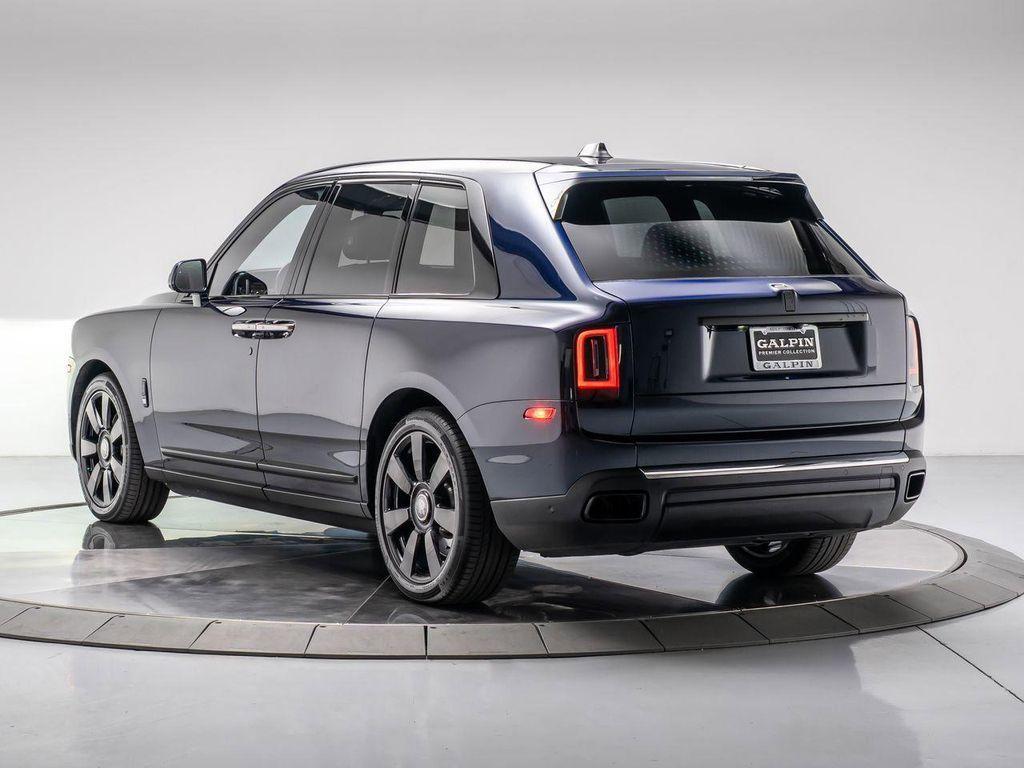 used 2020 Rolls-Royce Cullinan car, priced at $259,950