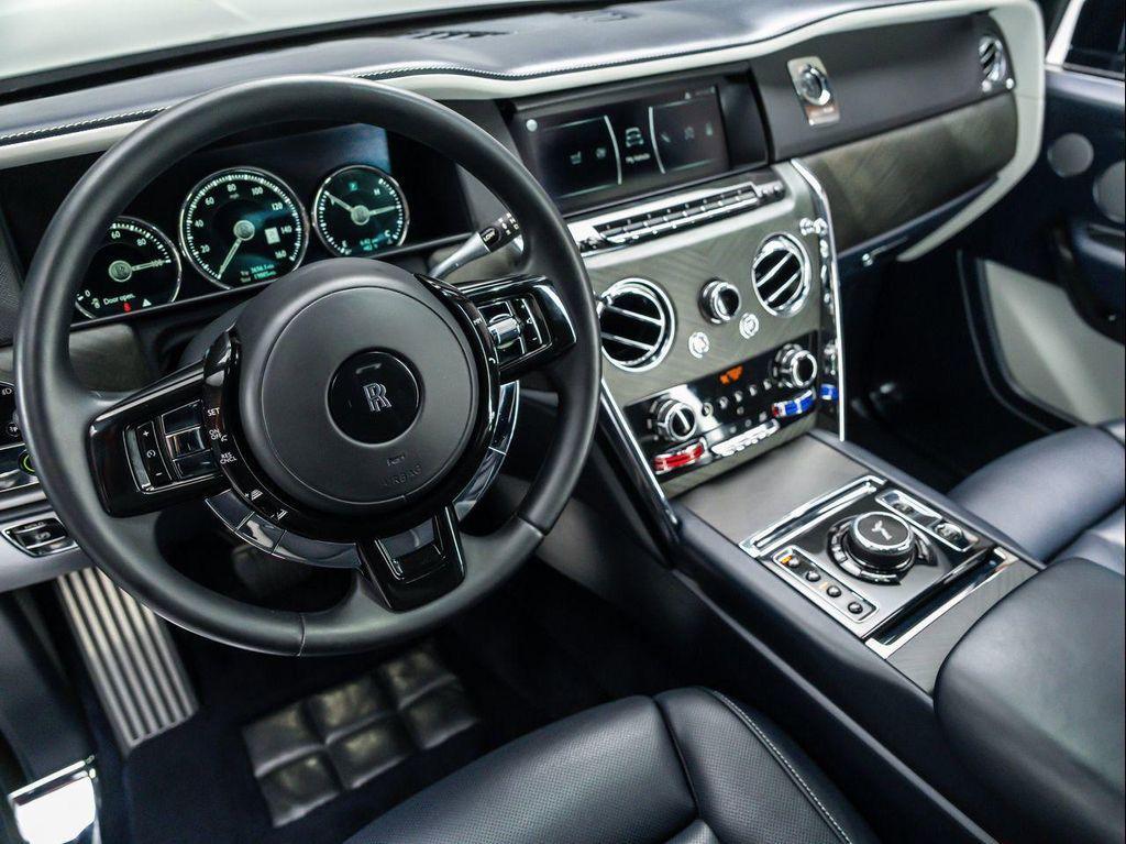 used 2020 Rolls-Royce Cullinan car, priced at $259,950