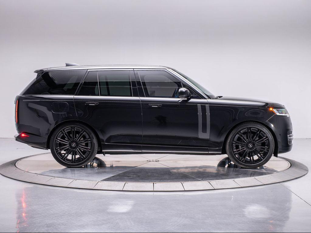 used 2025 Land Rover Range Rover car, priced at $129,999