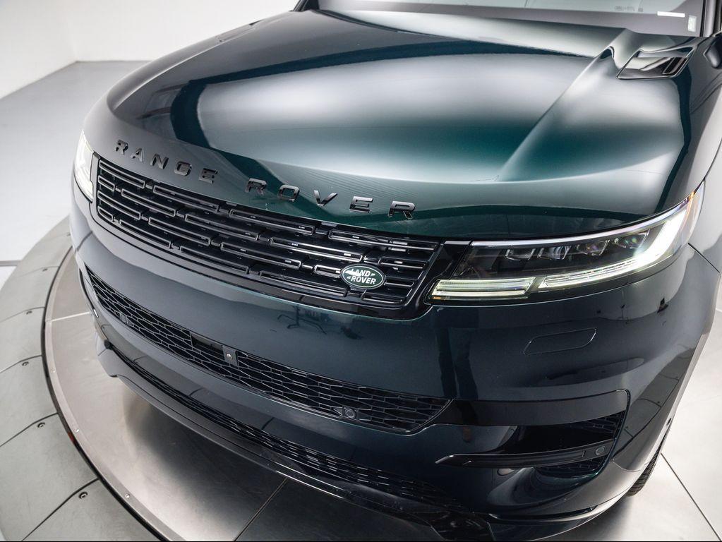 new 2025 Land Rover Range Rover Sport car