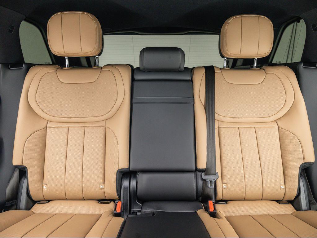 new 2025 Land Rover Range Rover Sport car