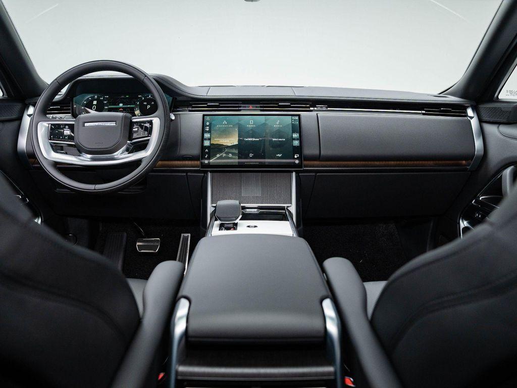 new 2025 Land Rover Range Rover car