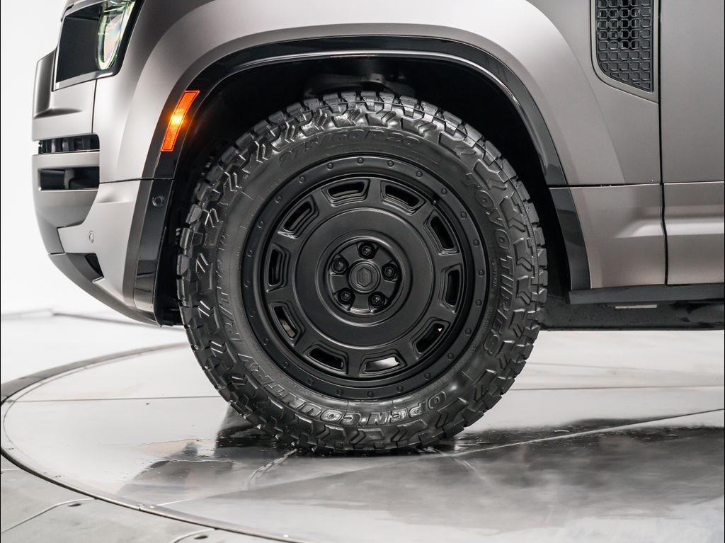 new 2025 Land Rover Defender car