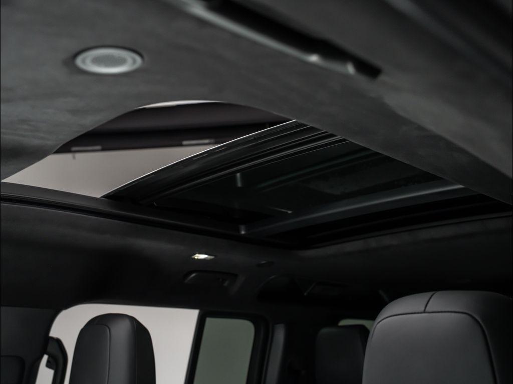 new 2025 Land Rover Defender car