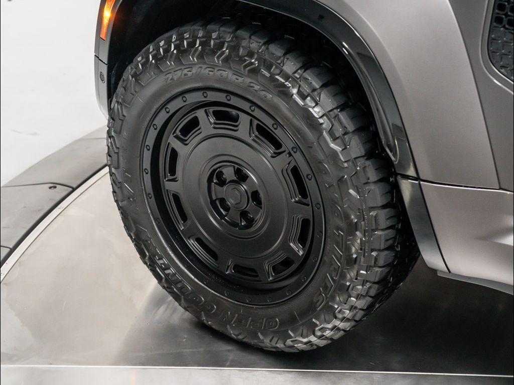 new 2025 Land Rover Defender car