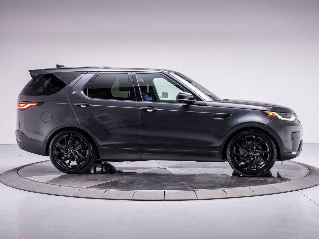 new 2025 Land Rover Discovery car, priced at $68,718