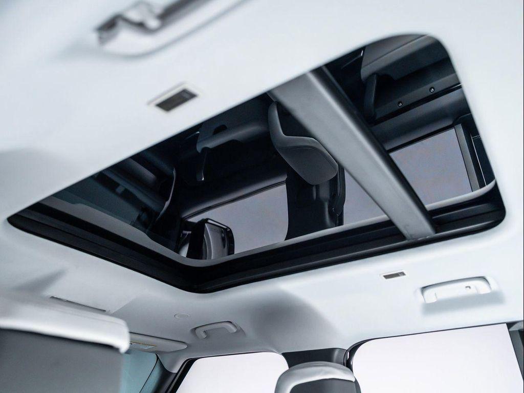 new 2025 Land Rover Defender car