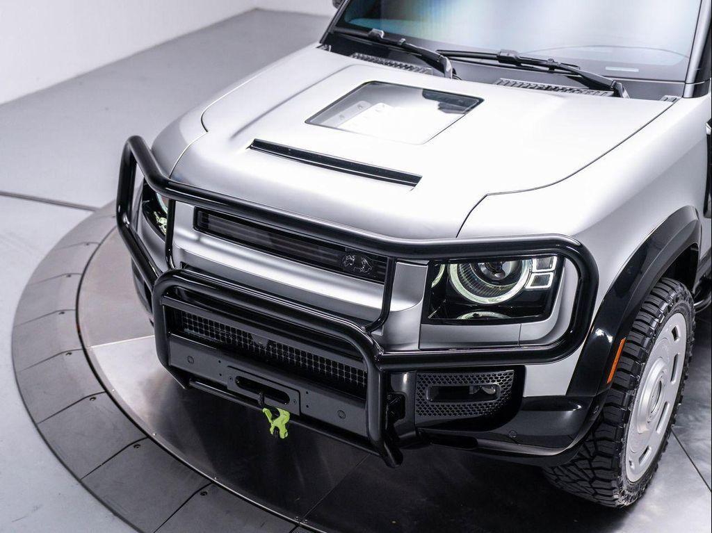 new 2025 Land Rover Defender car