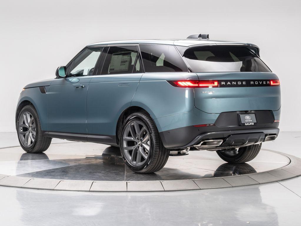 new 2025 Land Rover Range Rover Sport car