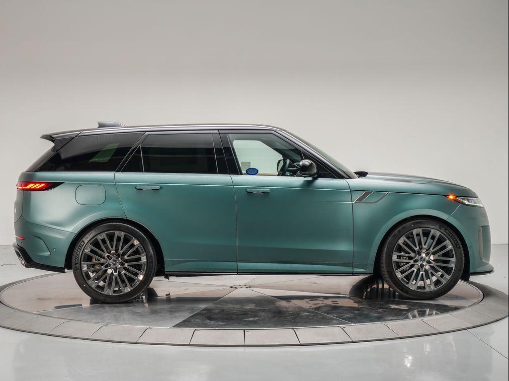 new 2025 Land Rover Range Rover Sport car
