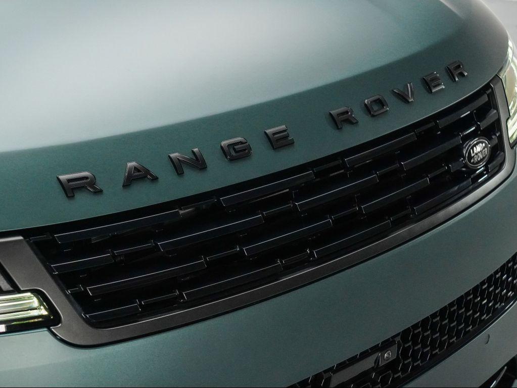 new 2025 Land Rover Range Rover Sport car