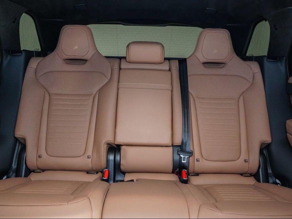 new 2025 Land Rover Range Rover Sport car