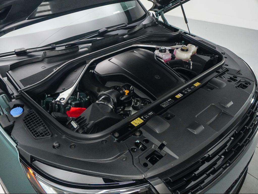 new 2025 Land Rover Range Rover Sport car