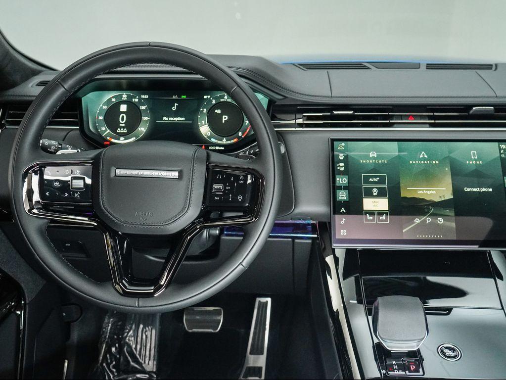 new 2025 Land Rover Range Rover Sport car