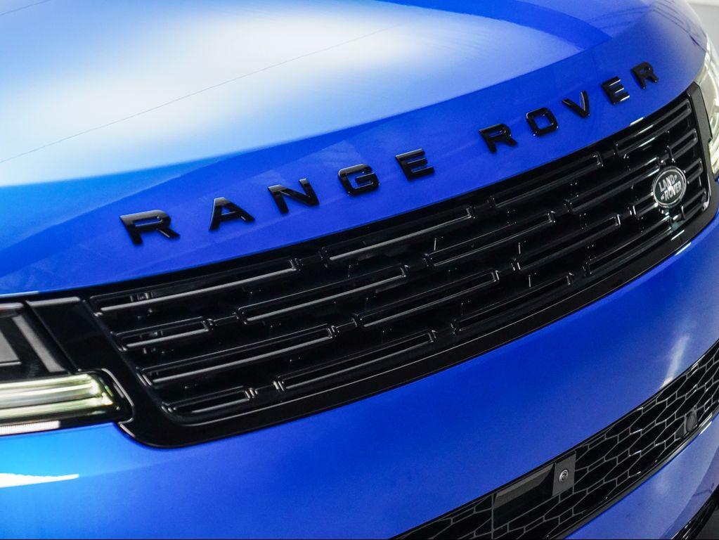 new 2025 Land Rover Range Rover Sport car