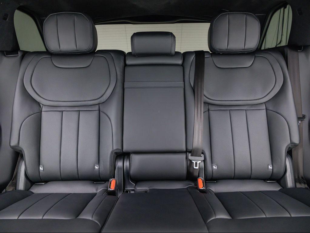 new 2025 Land Rover Range Rover Sport car