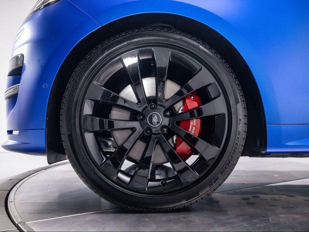 new 2025 Land Rover Range Rover Sport car