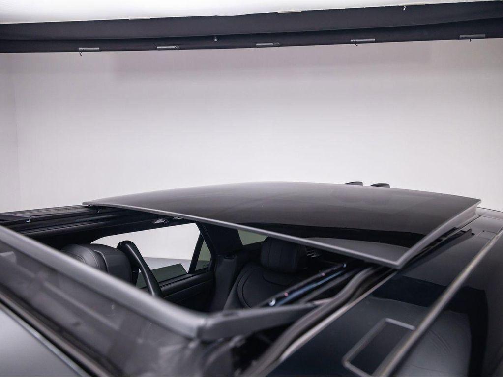 new 2025 Land Rover Range Rover Sport car