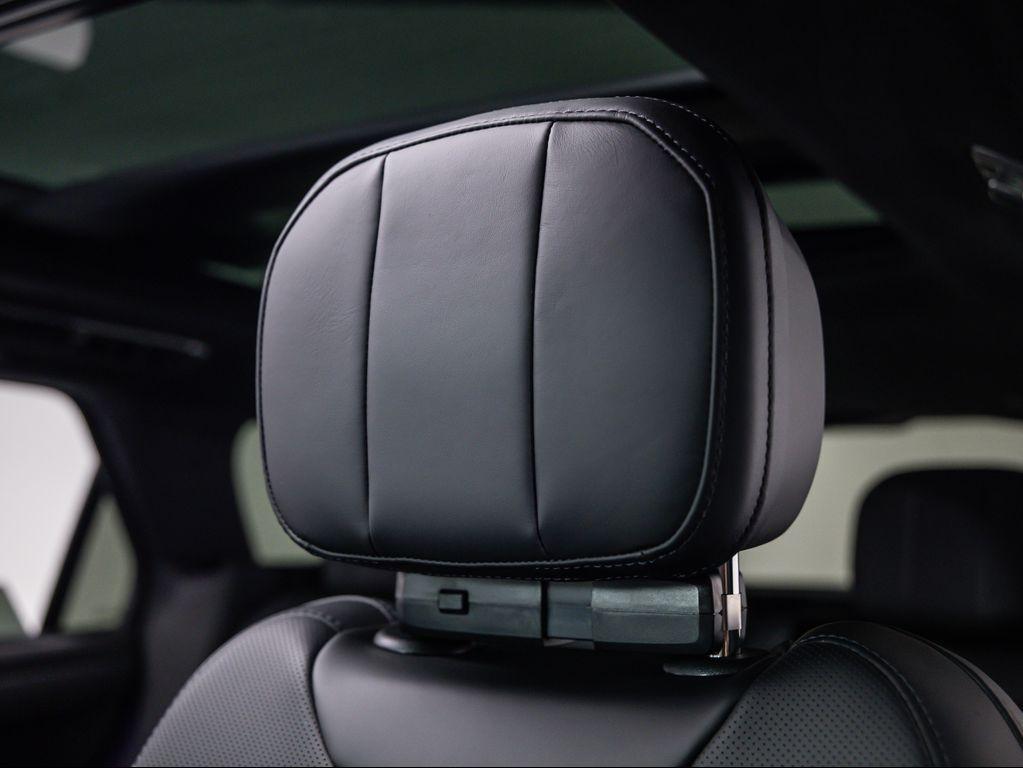 new 2025 Land Rover Range Rover Sport car