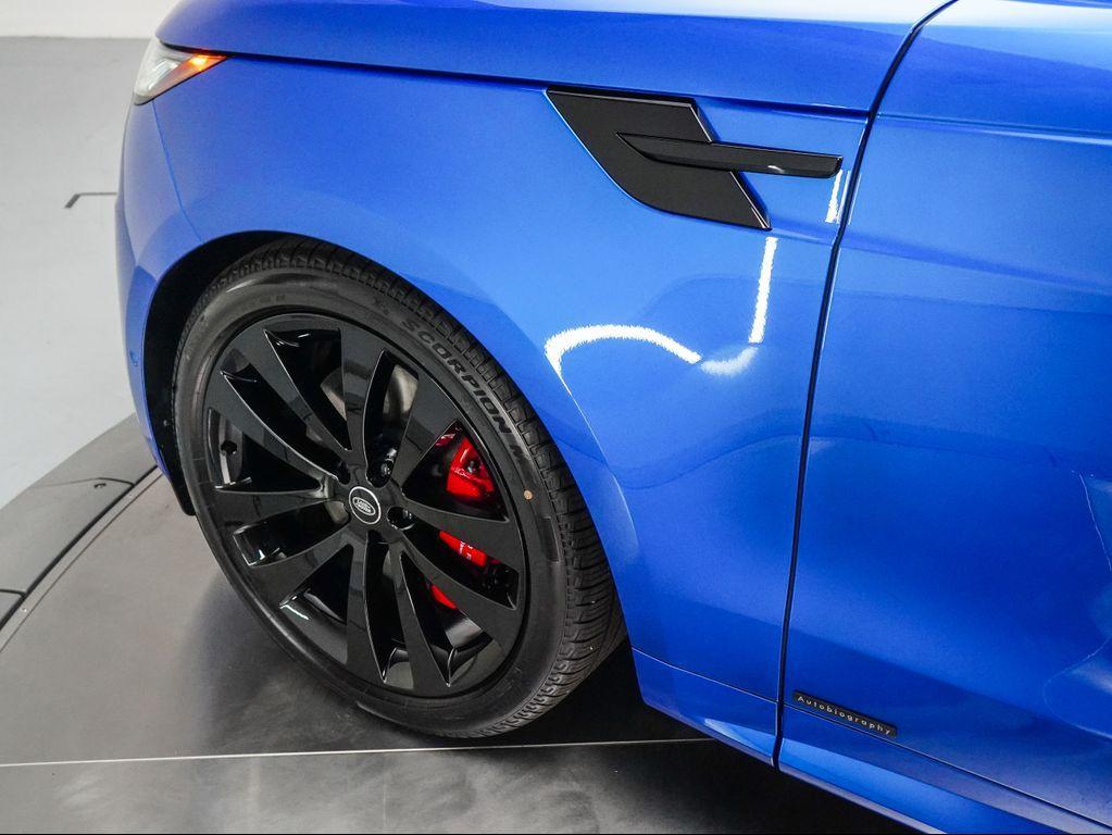 new 2025 Land Rover Range Rover Sport car