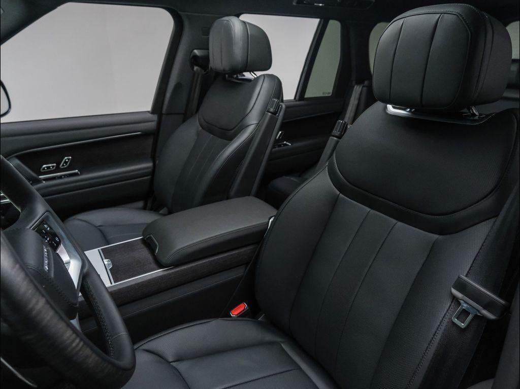 new 2025 Land Rover Range Rover car