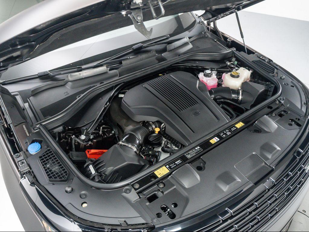 new 2025 Land Rover Range Rover car