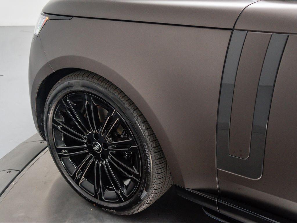 new 2025 Land Rover Range Rover car