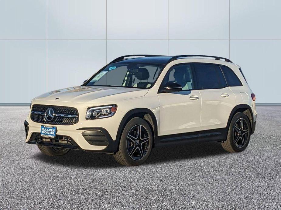 used 2023 Mercedes-Benz GLB 250 car, priced at $34,999