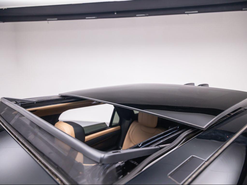 new 2025 Land Rover Range Rover Sport car