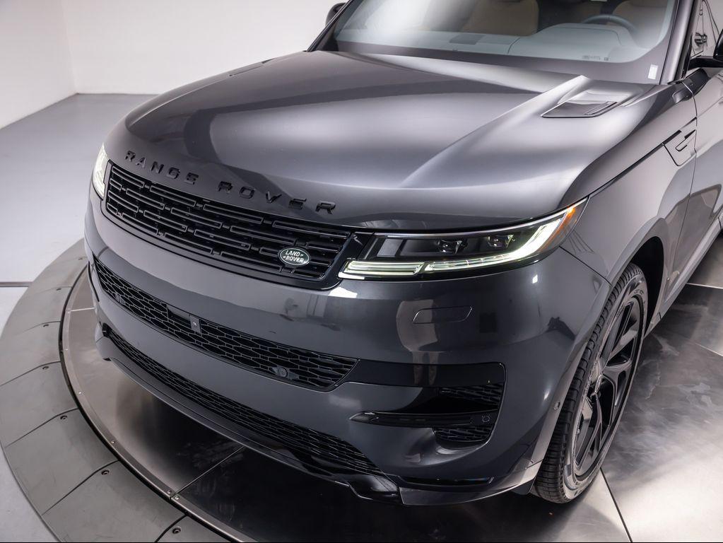 new 2025 Land Rover Range Rover Sport car