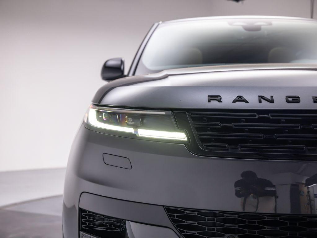 new 2025 Land Rover Range Rover Sport car