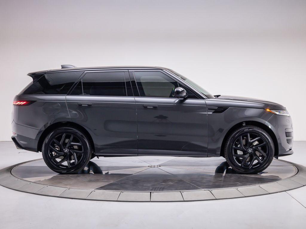 new 2025 Land Rover Range Rover Sport car