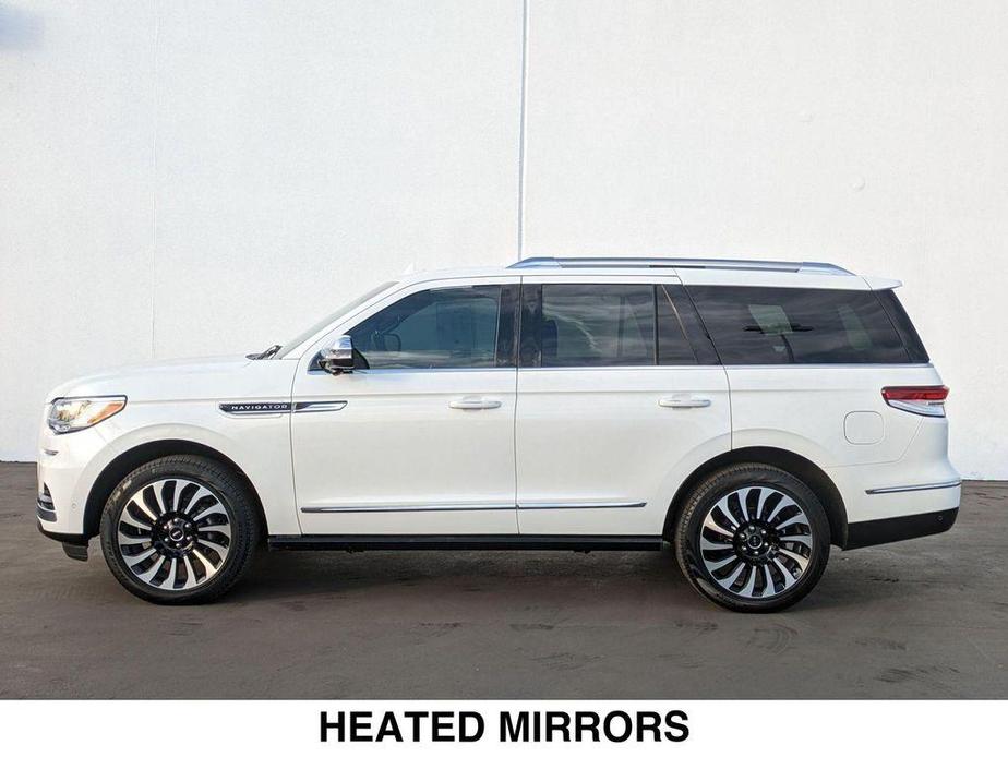 used 2022 Lincoln Navigator car, priced at $61,999