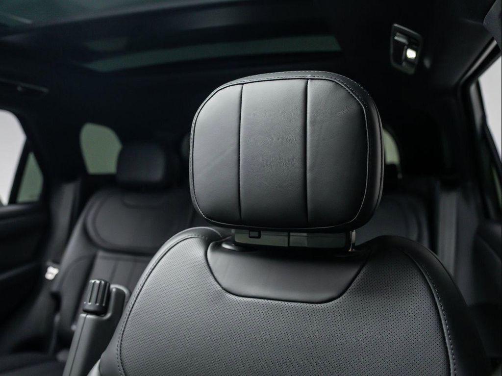 new 2025 Land Rover Range Rover Sport car