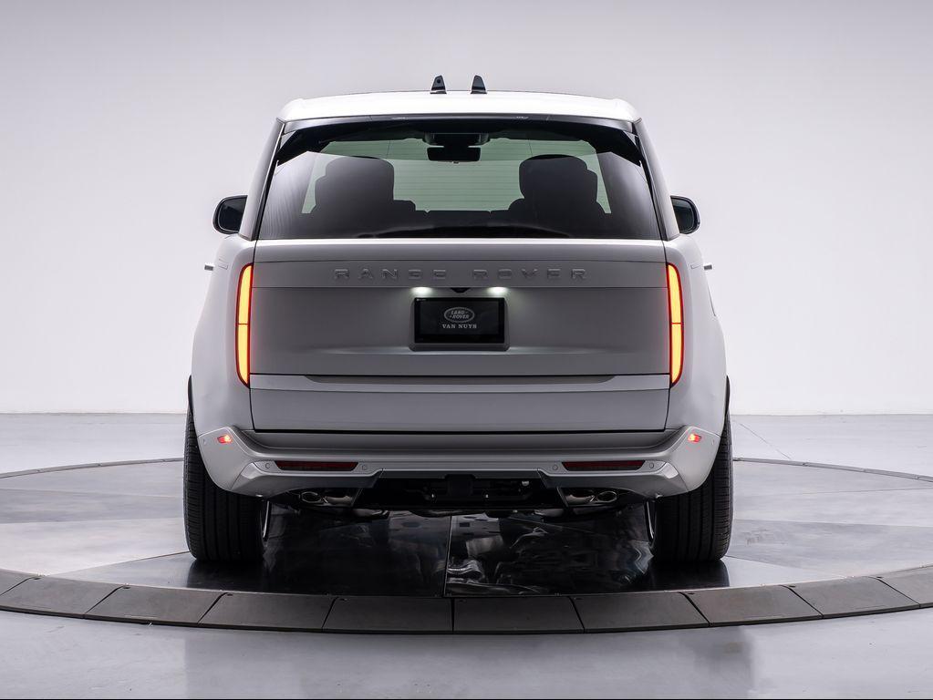 new 2025 Land Rover Range Rover car