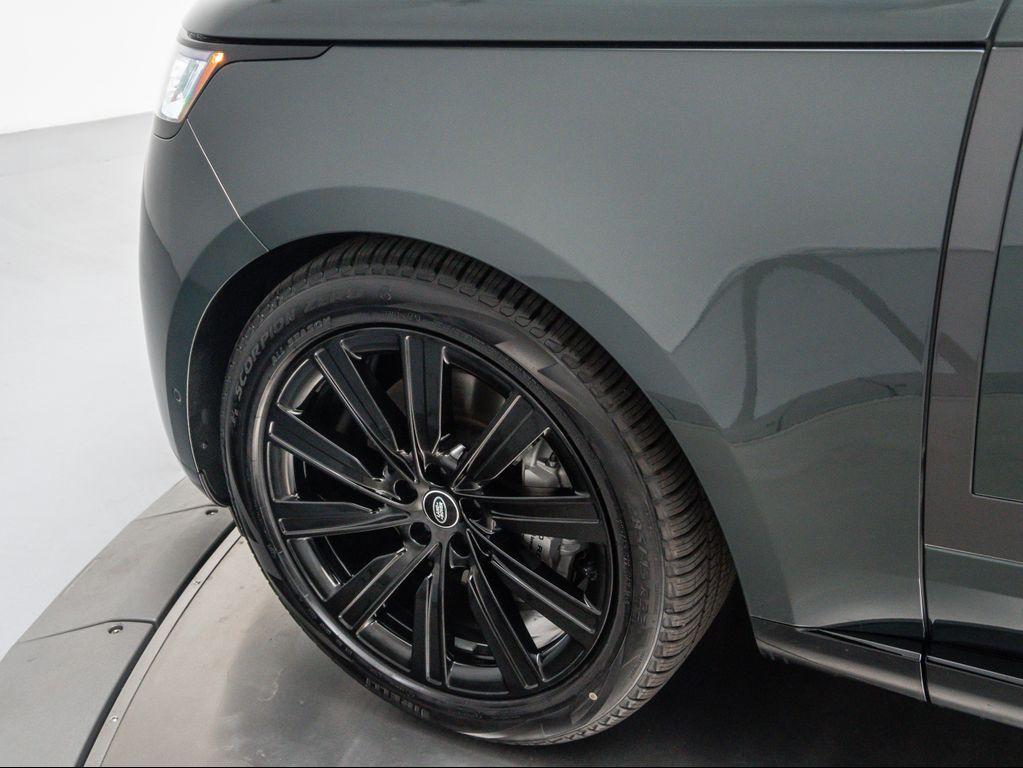 new 2025 Land Rover Range Rover car