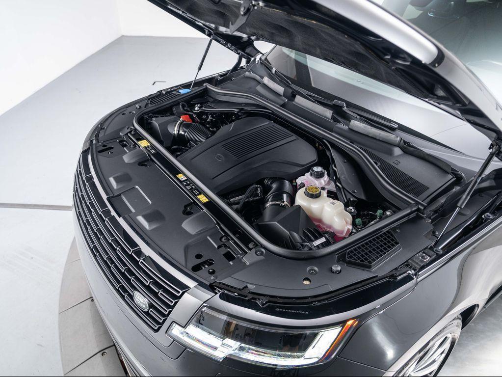 new 2025 Land Rover Range Rover car